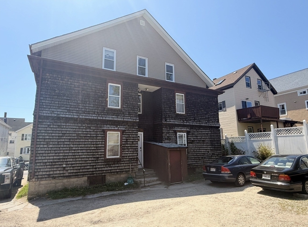 630 Maple St, Fall River, MA, 630 Maple St, Fall River, MA Photo #3