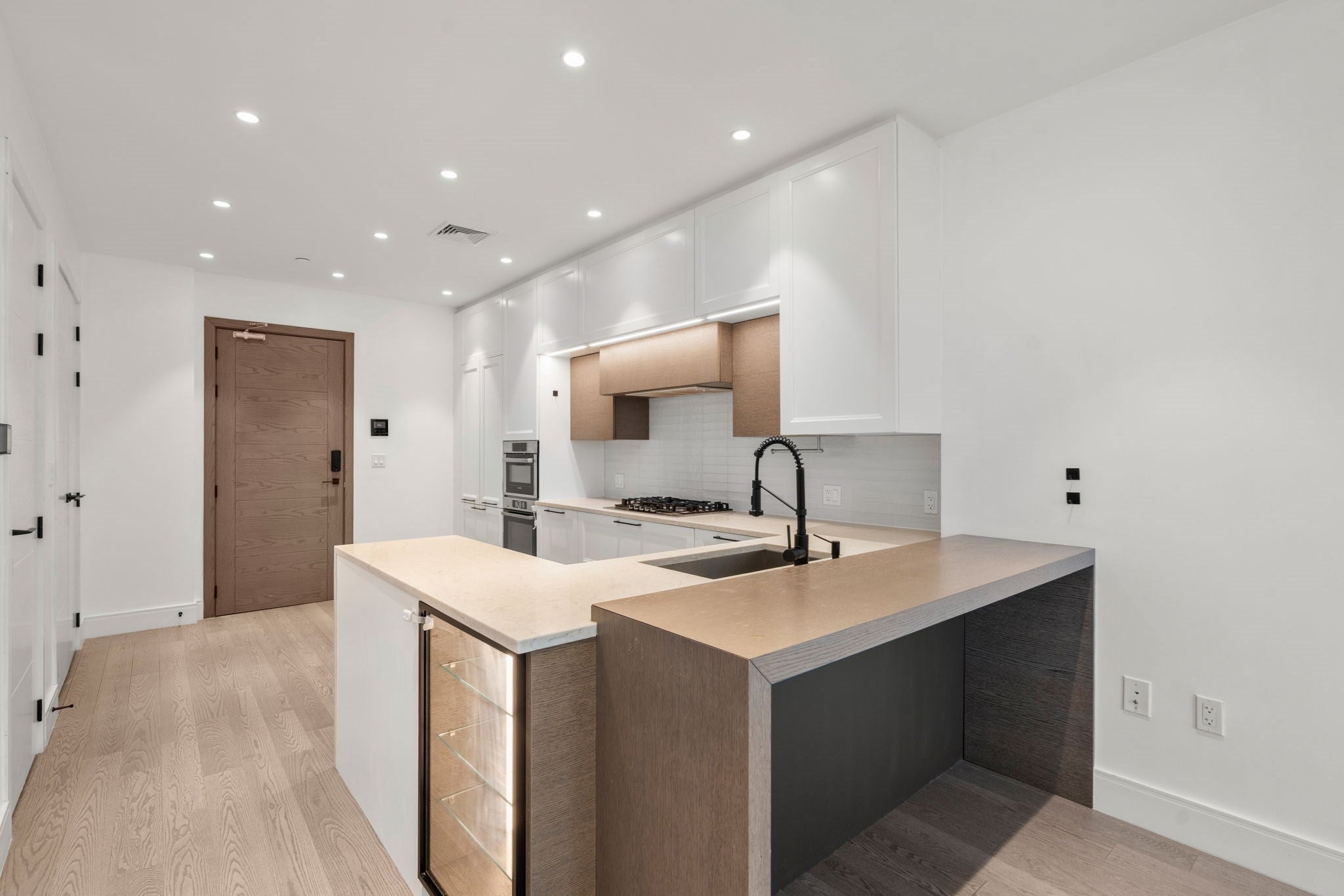 69 Walnut Street 7