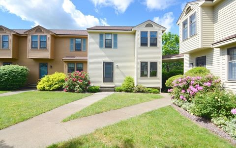 Photo of 96 Apache Way #96, Tewksbury, MA 01876 (MLS # 73523033)