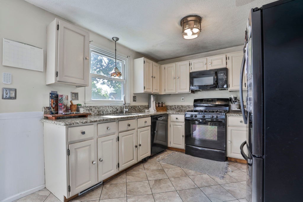Photo of 720 Hypine Rd, Dracut, MA 01826 (MLS # 73576082)