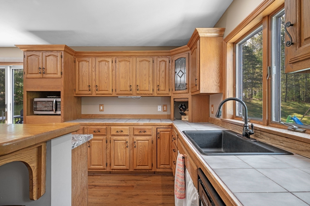 65 Center St, Groveland, MA Photo #19