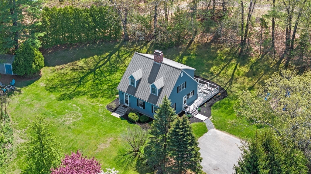 Photo of 65 Center St, Groveland, MA
