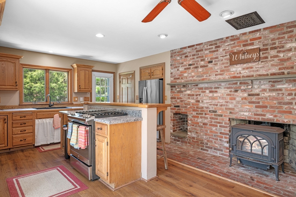 65 Center St, Groveland, MA Photo #17
