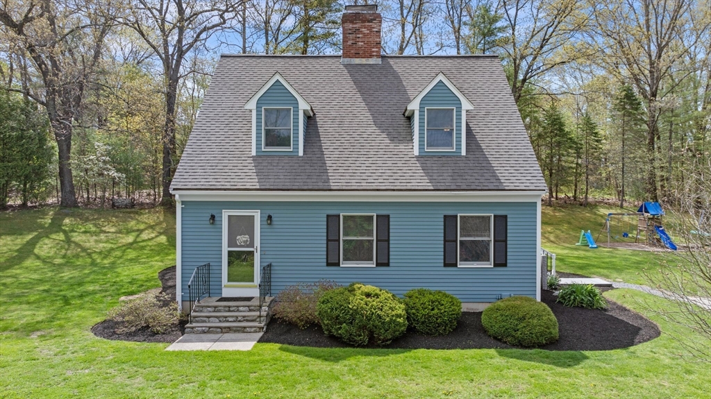 65 Center St, Groveland, MA Photo #2