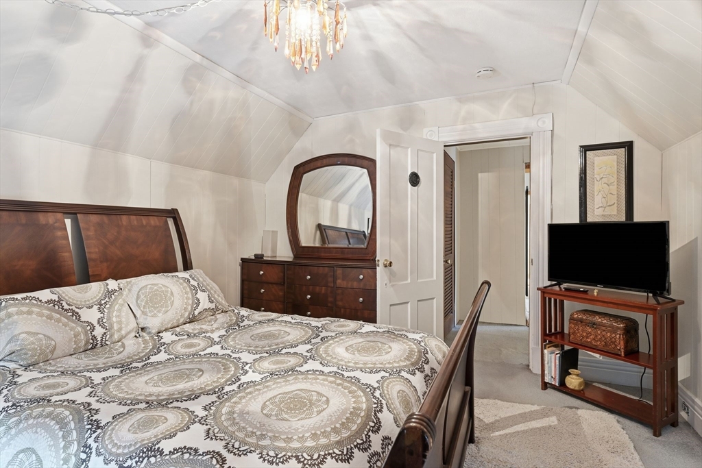 108 Grape St, Chicopee, MA Photo #29