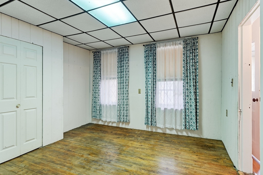 108 Grape St, Chicopee, MA Photo #16