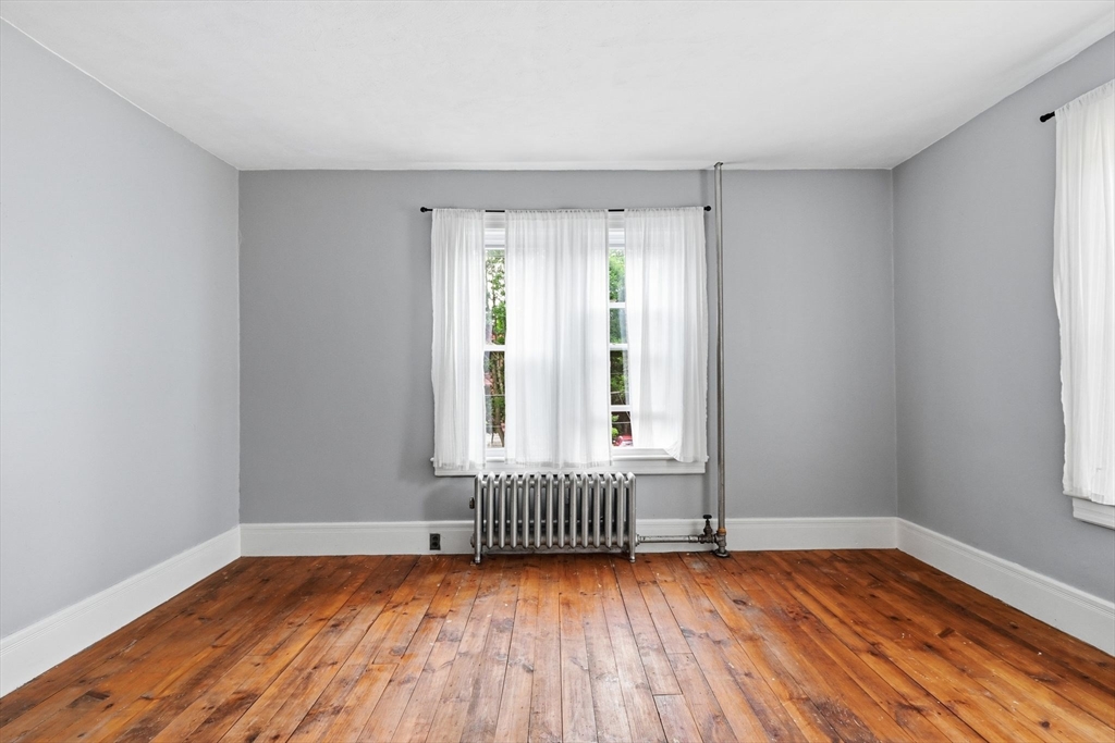 108 Grape St, Chicopee, MA Photo #22