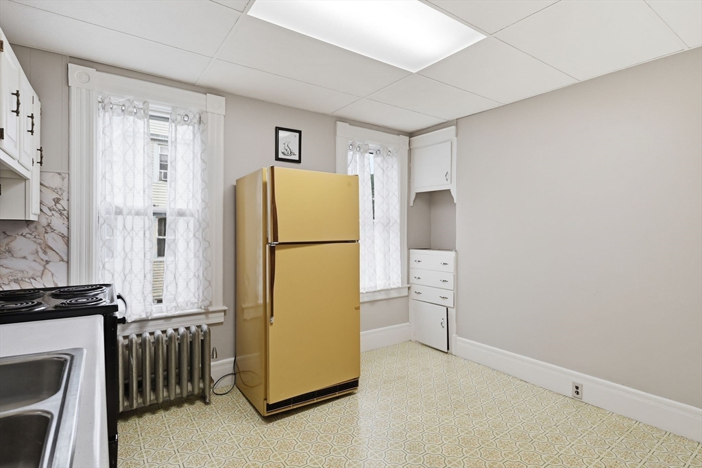 108 Grape St, Chicopee, MA Photo #25