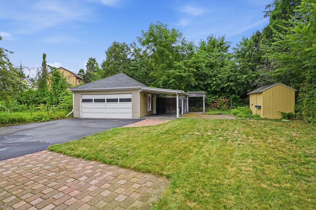 108 Grape St, Chicopee, MA Photo #39