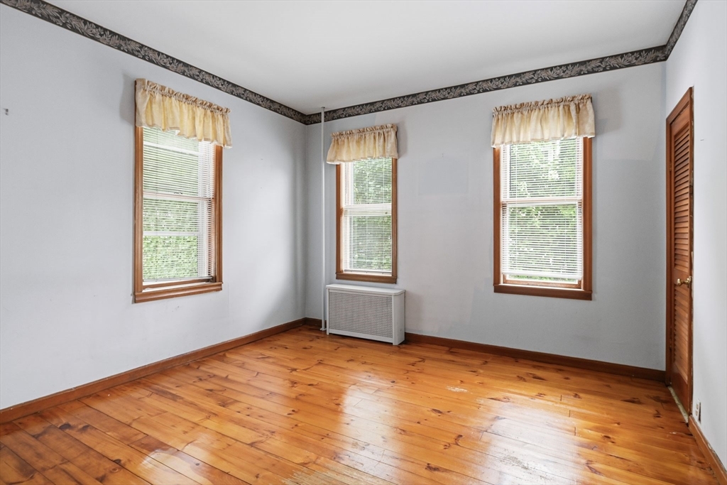 108 Grape St, Chicopee, MA Photo #13