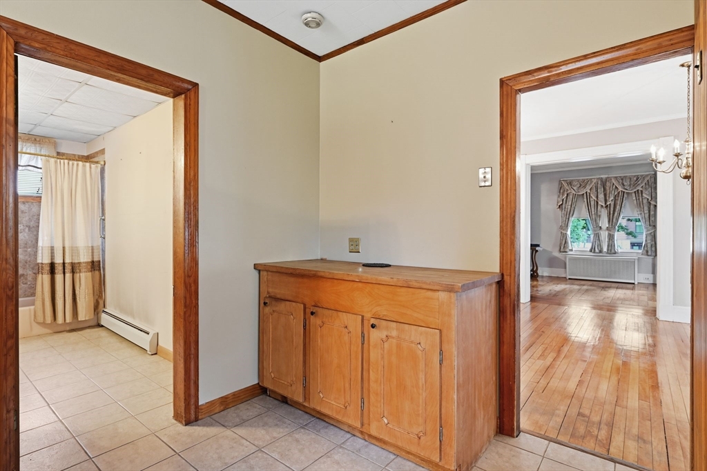 108 Grape St, Chicopee, MA Photo #9