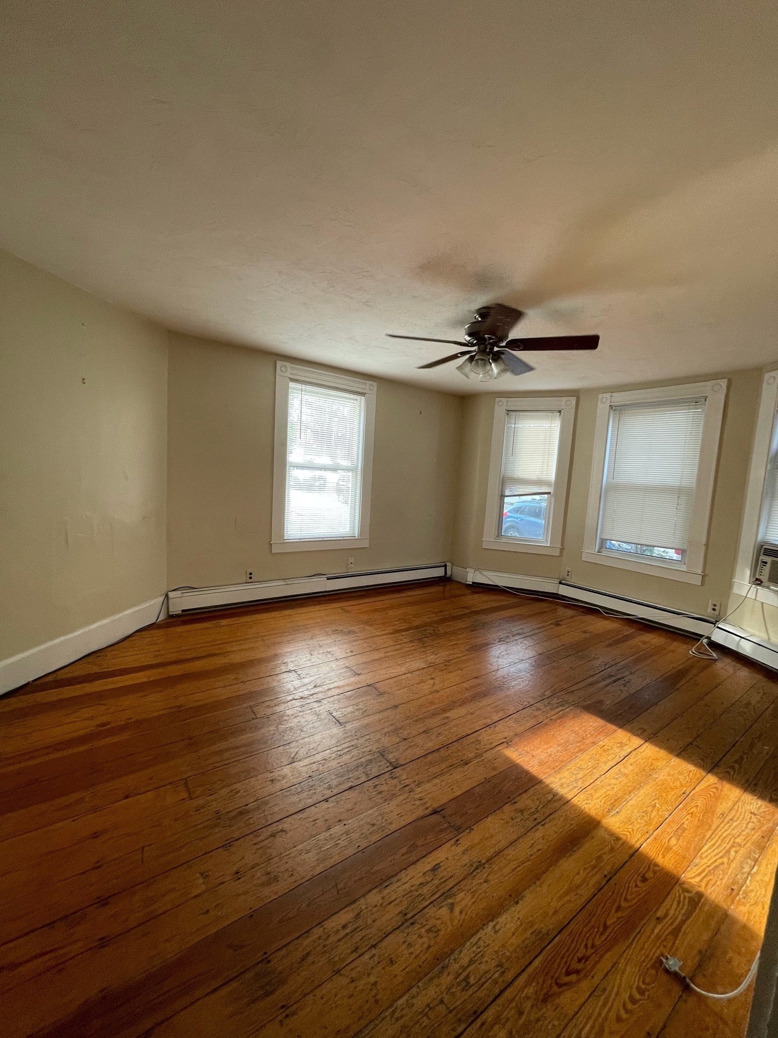 849 E Broadway