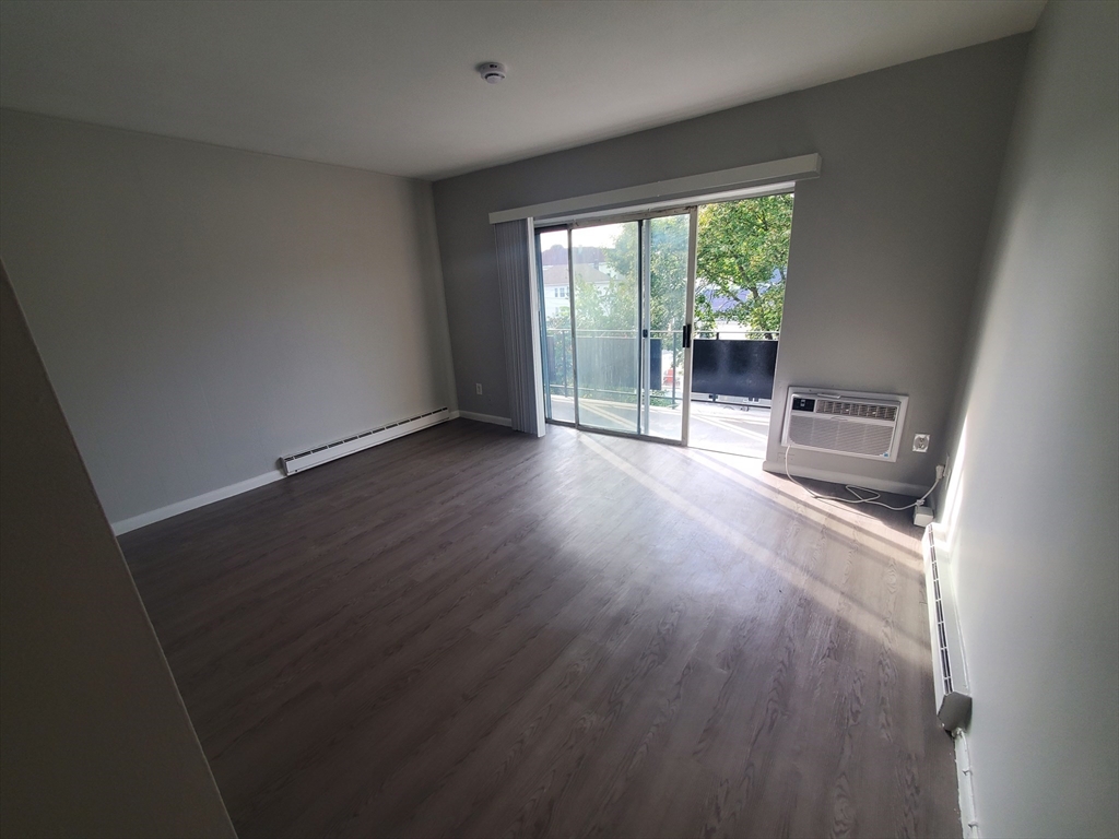 760 Cummins Highway 34