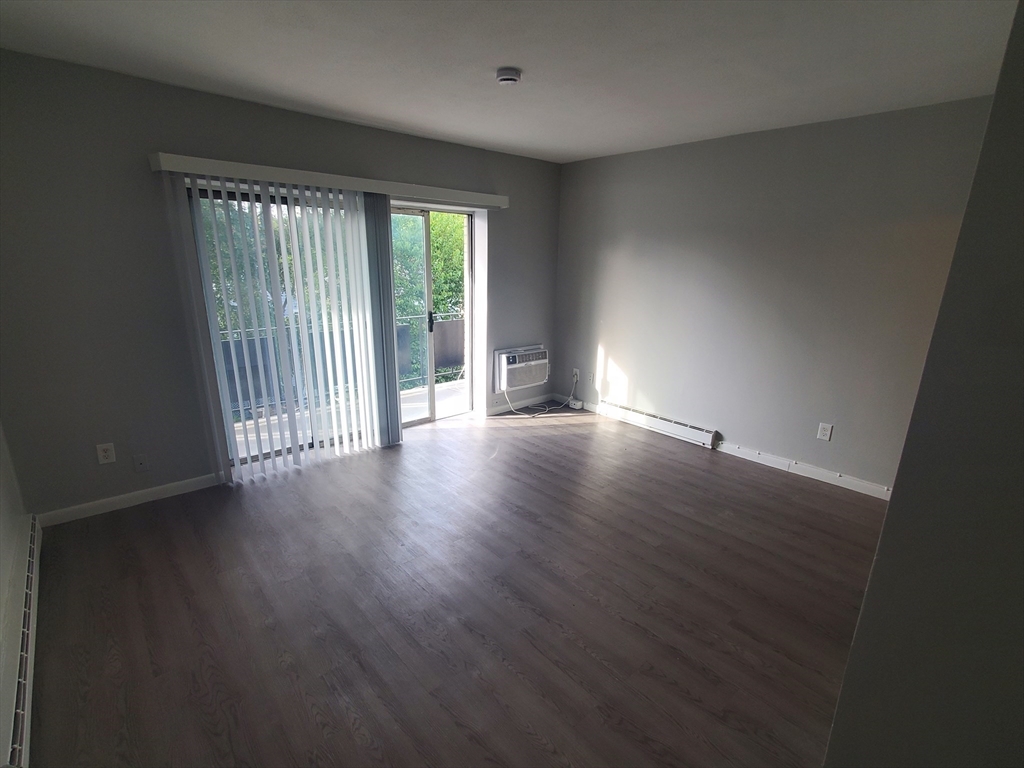 760 Cummins Highway 34