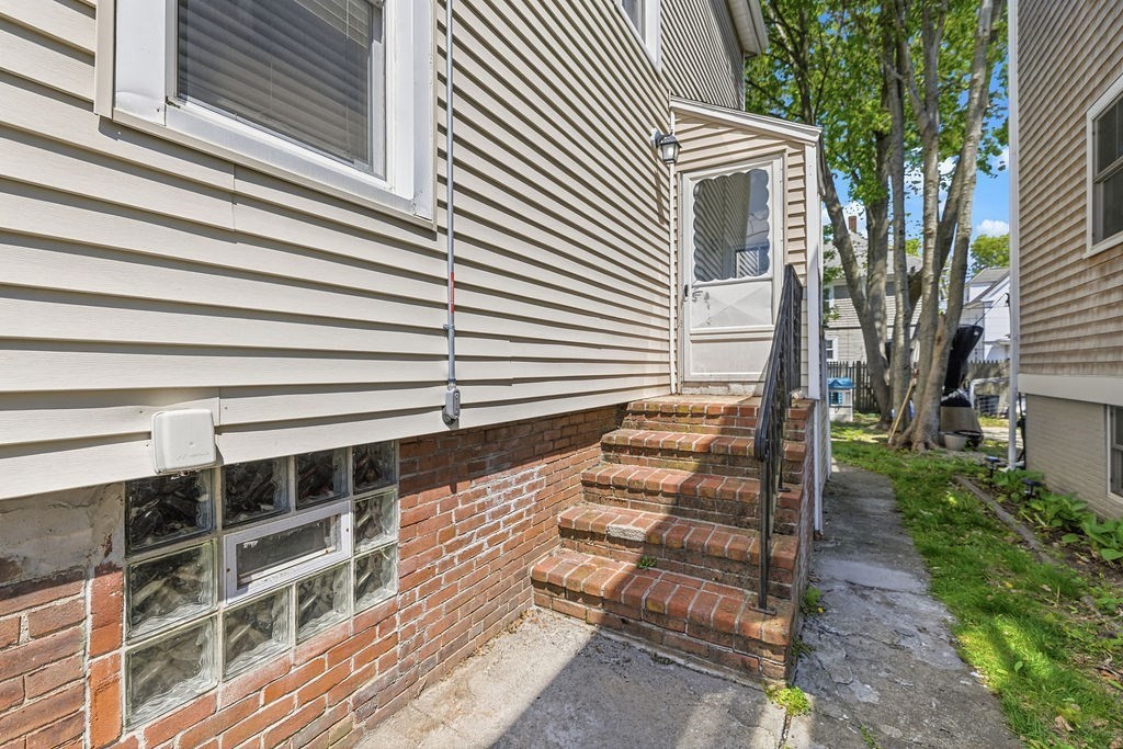 38 Liberty St, New Bedford, MA Photo #30