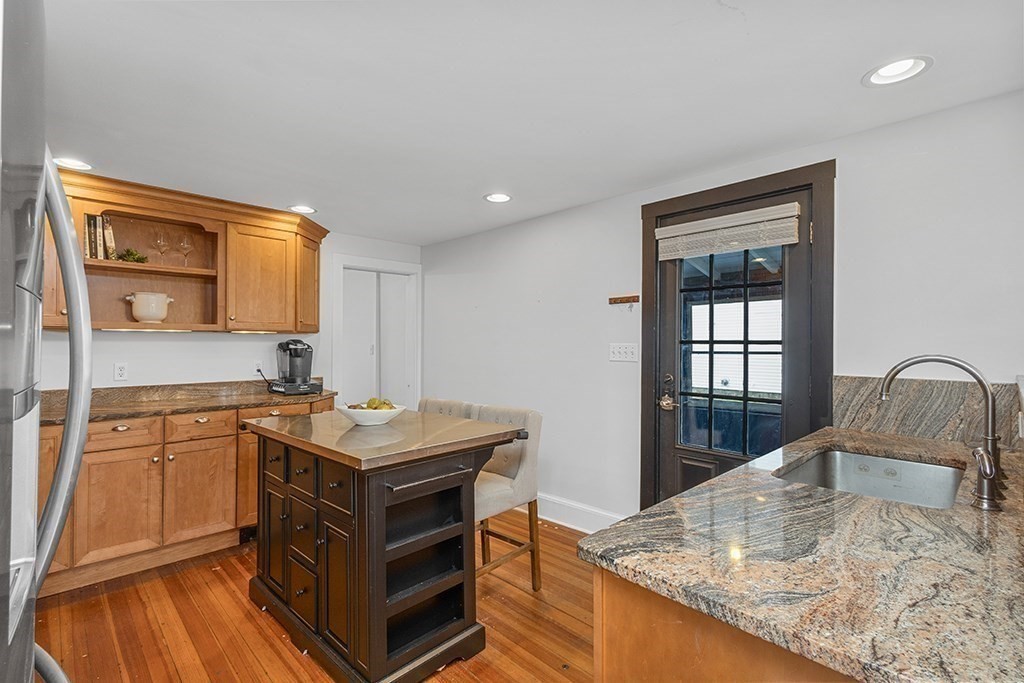 33 Pleasant St, Hopkinton, MA Photo #26
