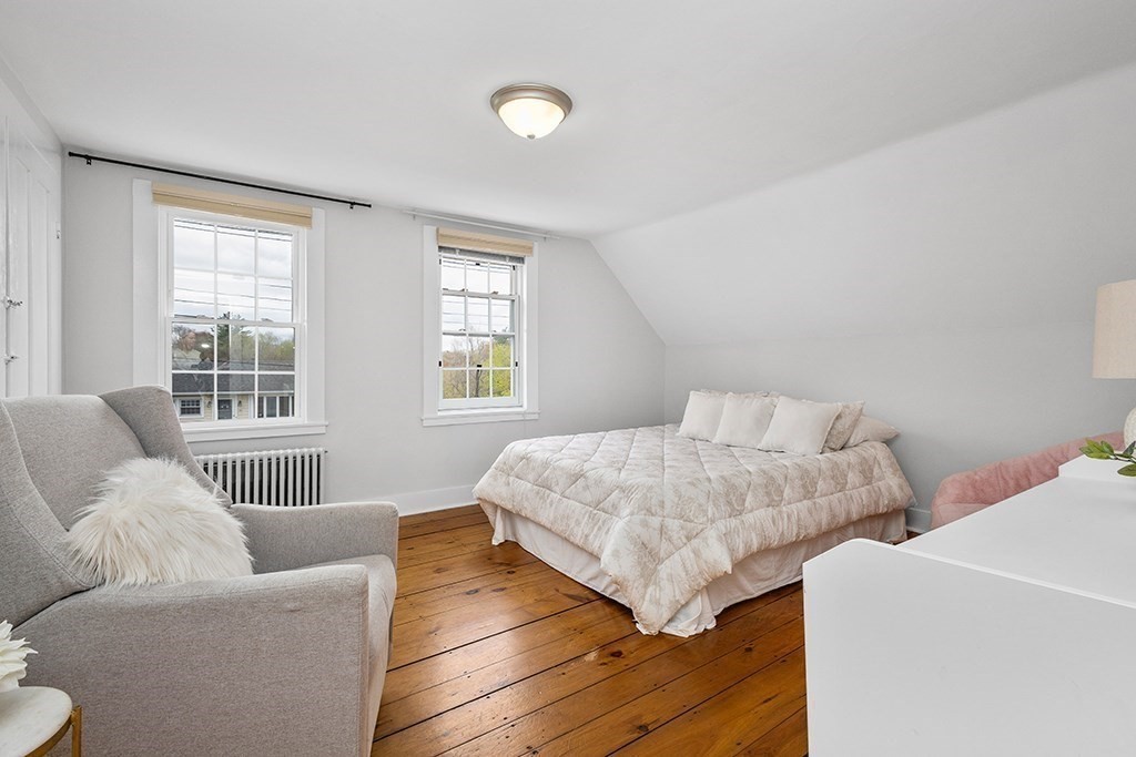33 Pleasant St, Hopkinton, MA Photo #34