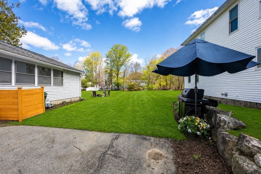 33 Pleasant St, Hopkinton, MA Photo #7