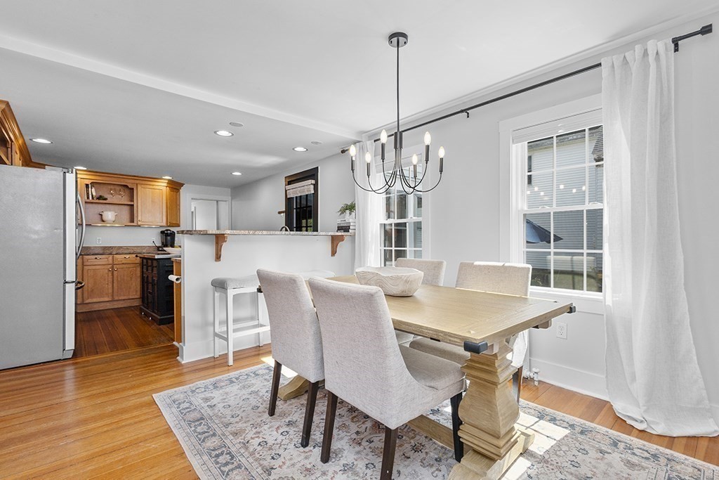 33 Pleasant St, Hopkinton, MA Photo #12