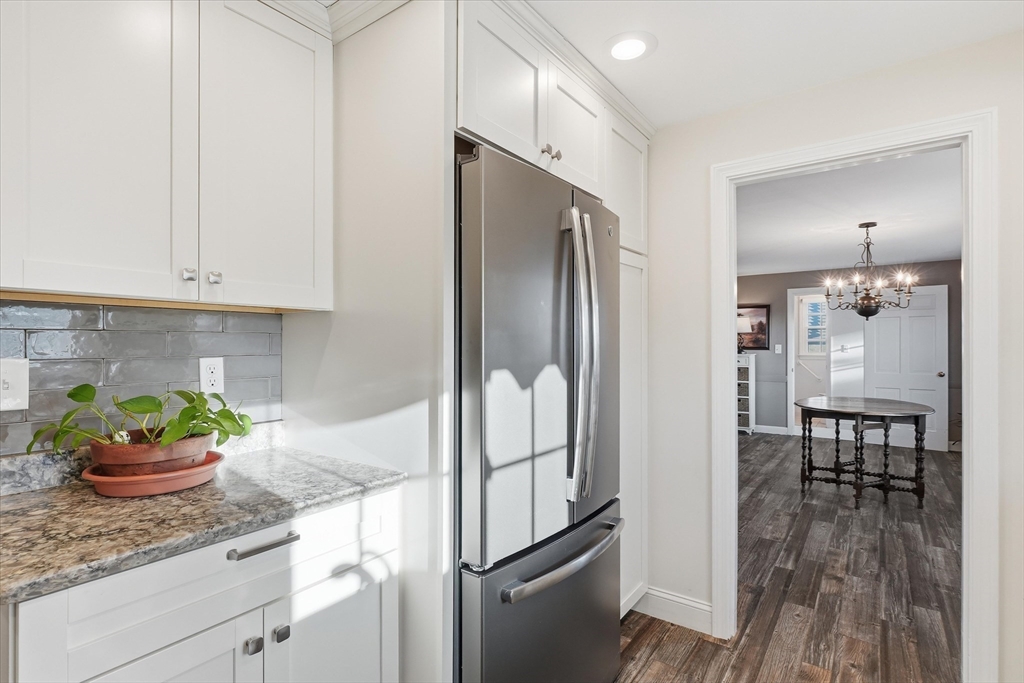 387 Massachusetts Ave