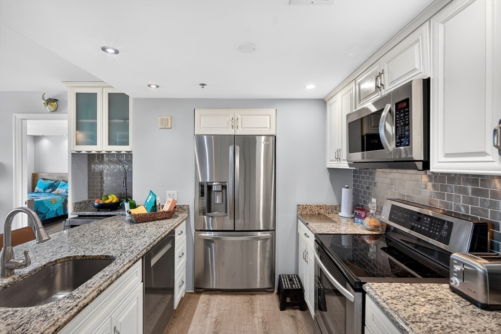 8-12 Museum Way 705