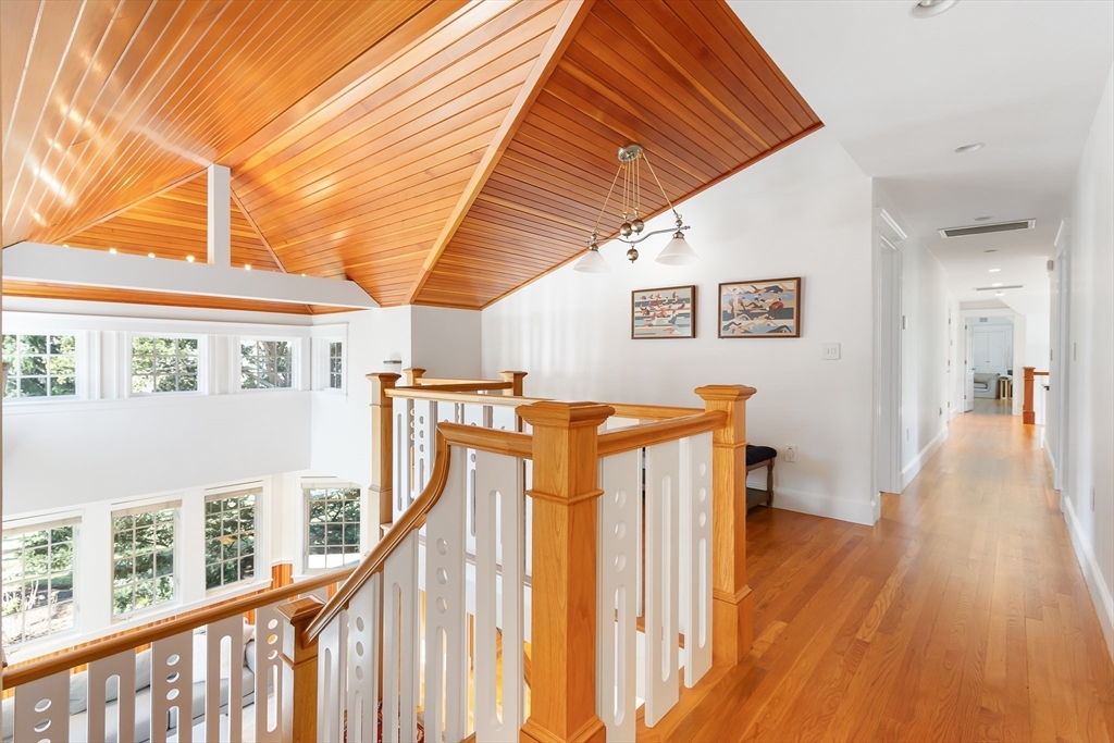 Newton, Massachusetts 02458, United States, 5 Bedrooms Bedrooms, ,6 BathroomsBathrooms,Residential,Active,119450