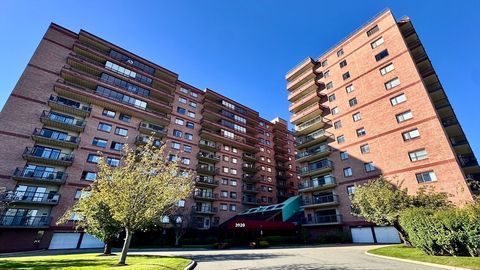 Photo of 3920 Mystic Valley Pkwy #817, Medford, MA 02155 (MLS # 73462448)