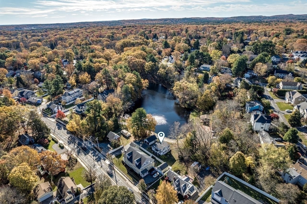 1360 Great Plain Ave