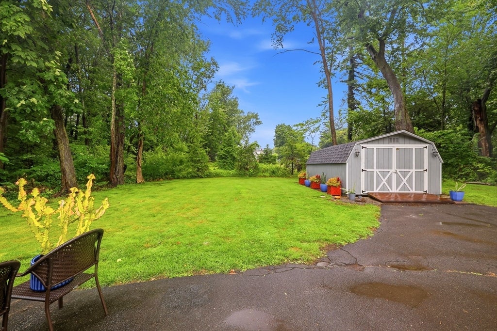 75 Greystone Ave, West Springfield, MA Photo #25