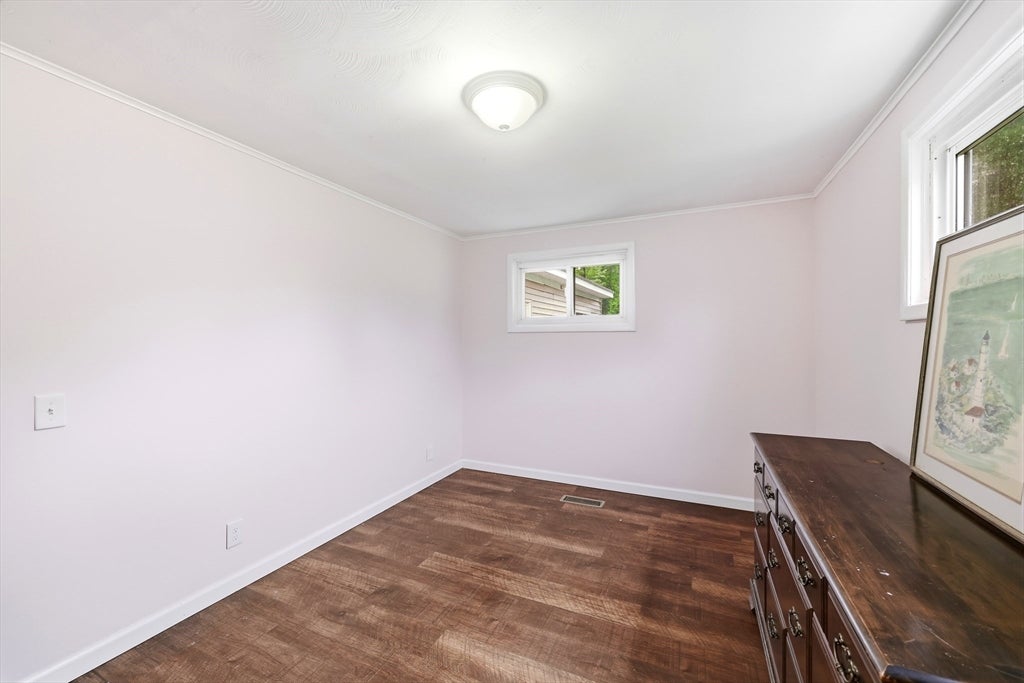 75 Greystone Ave, West Springfield, MA Photo #18