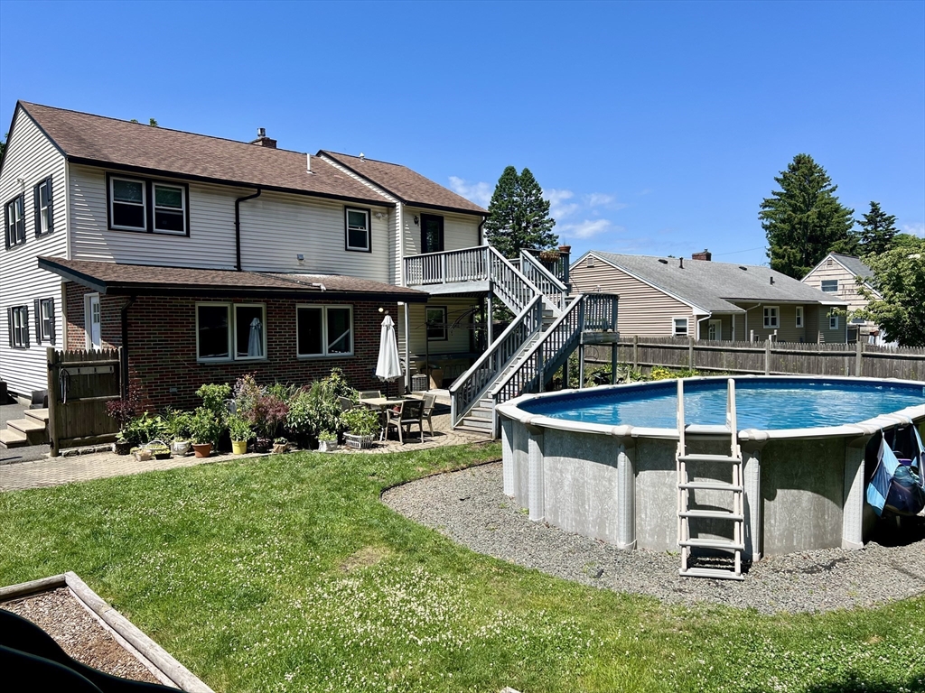26 Vista Dr