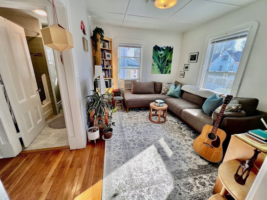 14 Fairview Ave 4
