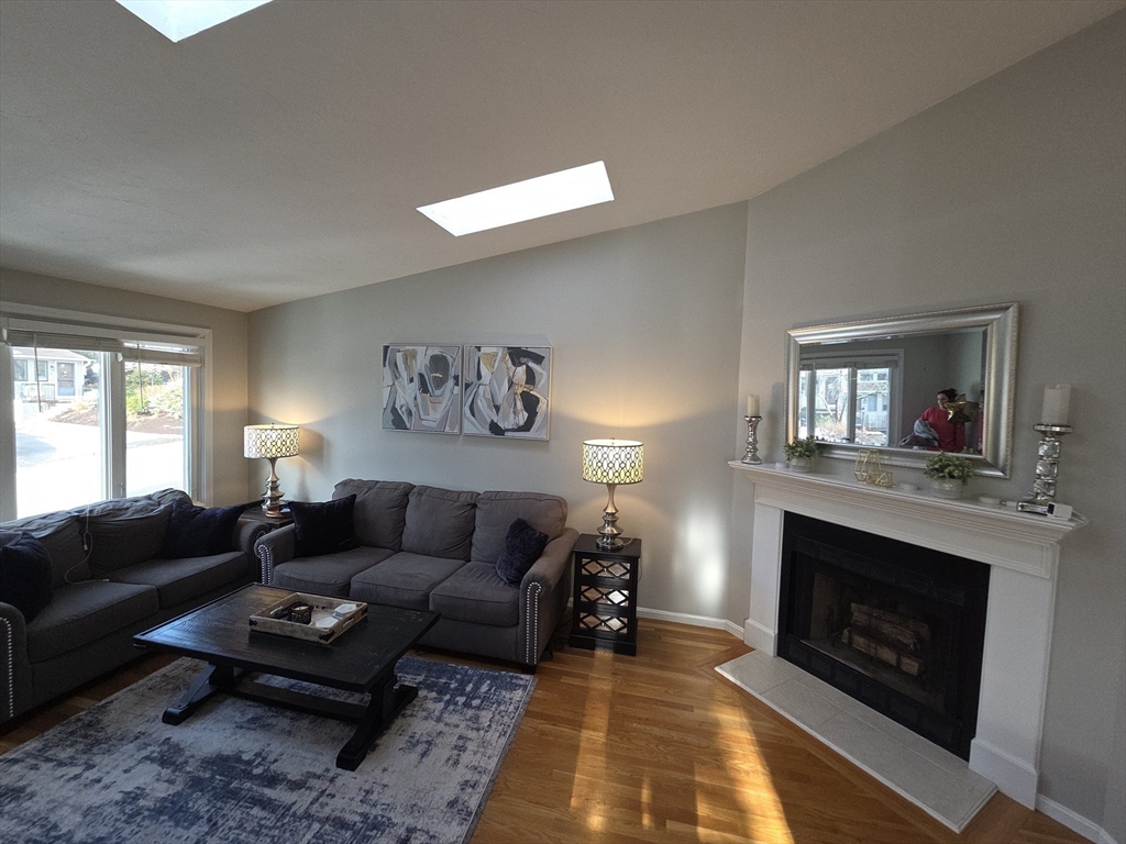 70 Londonderry Rd 70