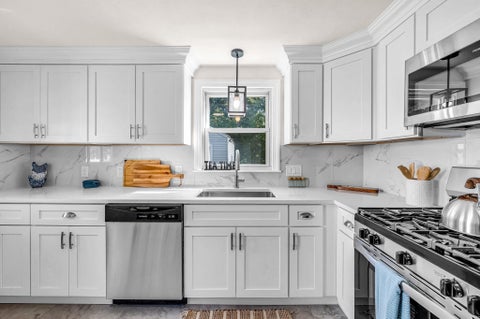 Photo of 23 Schley St, Springfield, MA 01109 (MLS # 73582846)