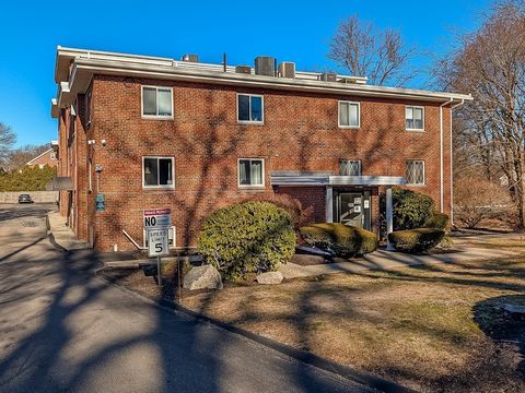 Photo of 211 West St #11B, Quincy, MA 02169 (MLS # 73487316)