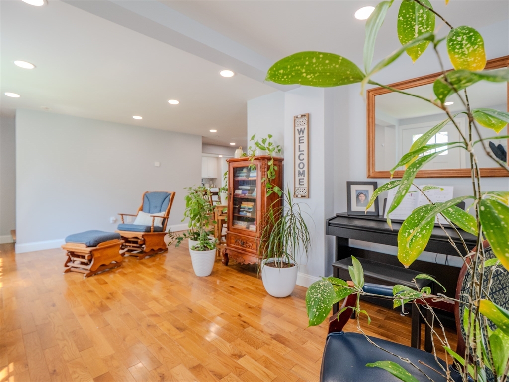 29 Oak Ave