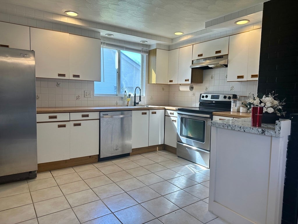 220 Beacon St, Framingham, MA Photo #6