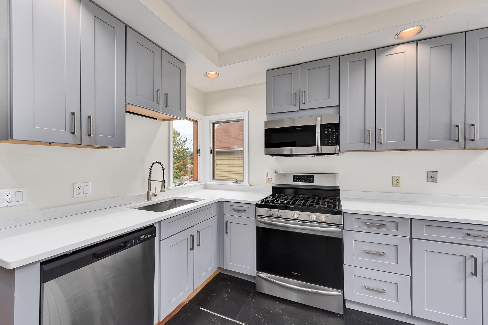 8 Birch Hill Ave