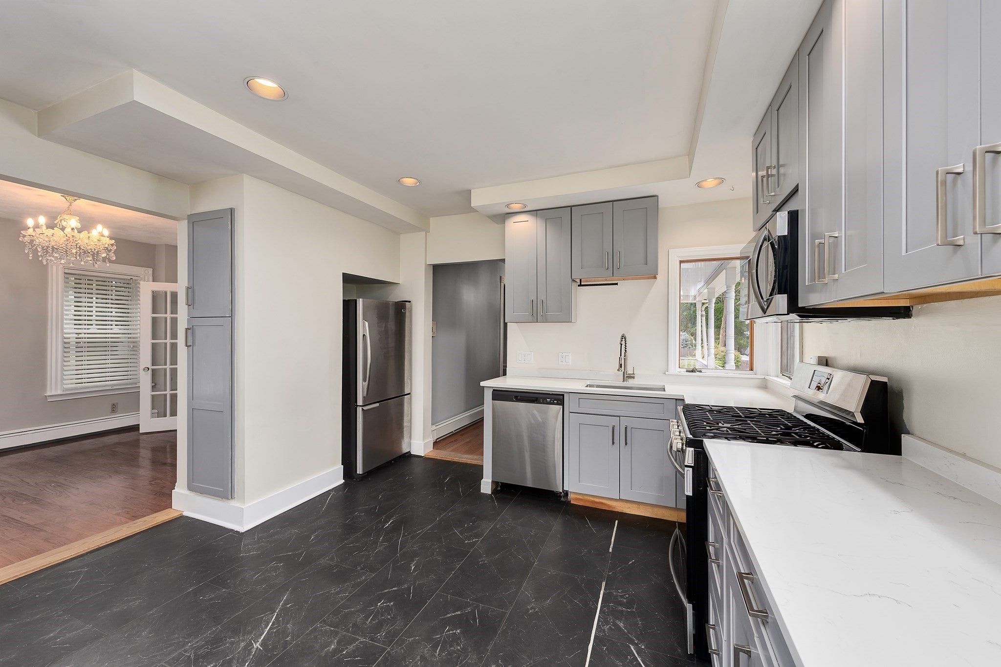 8 Birch Hill Ave