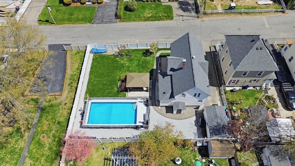 23 Houghton St, Lowell, MA Photo #28