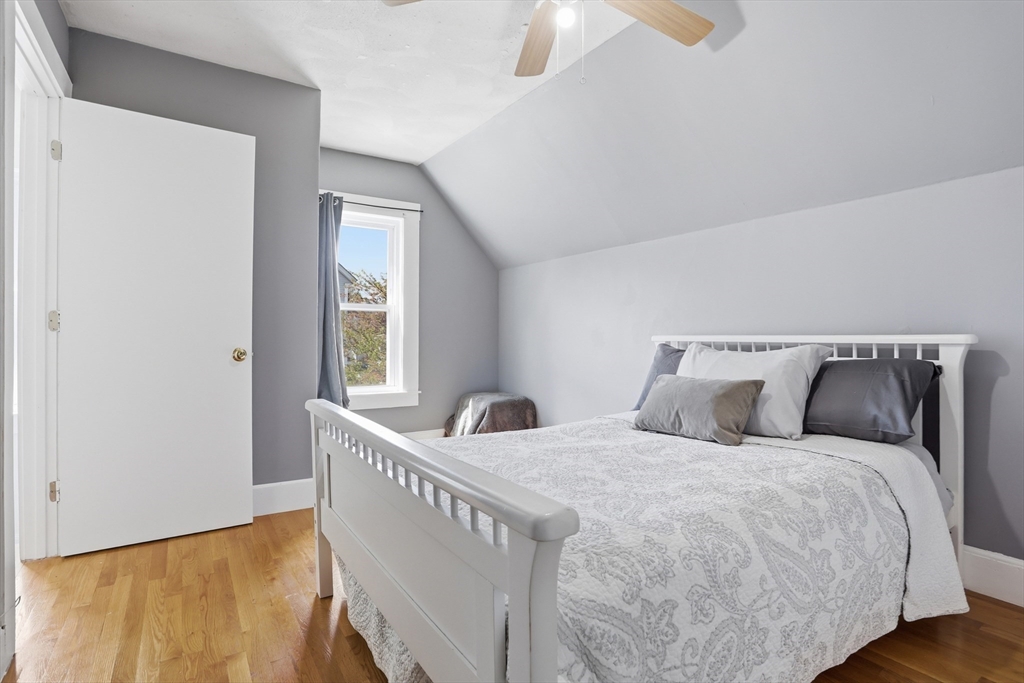 23 Houghton St, Lowell, MA Photo #18
