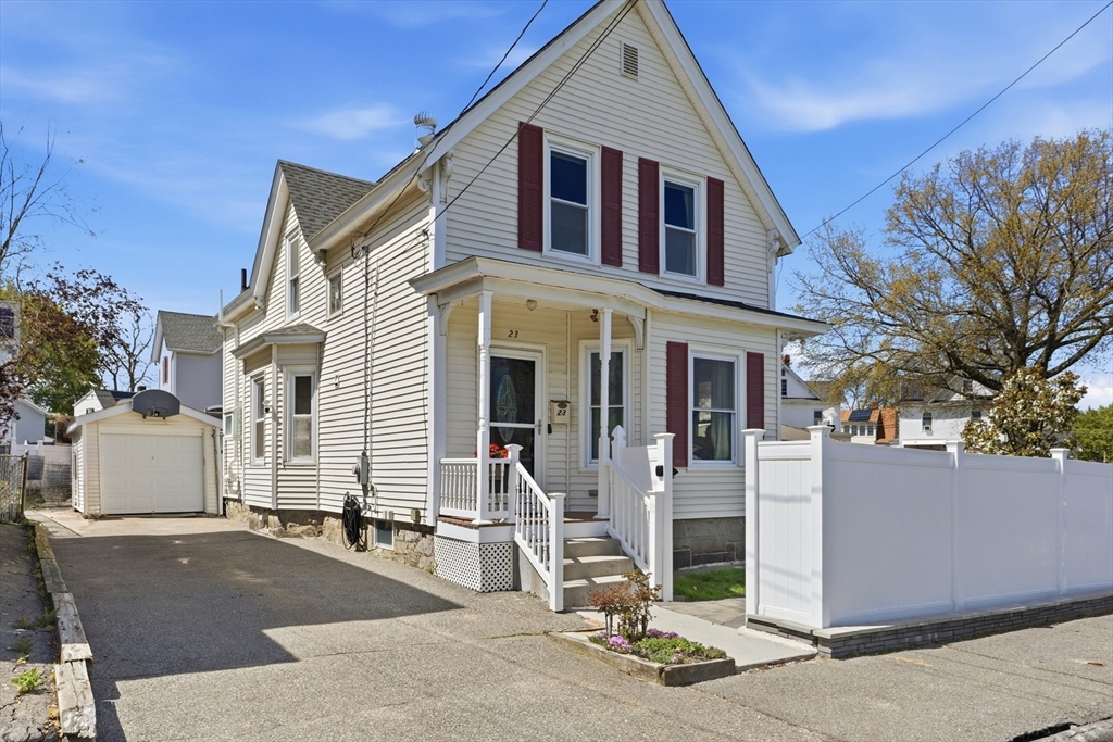 23 Houghton St, Lowell, MA Photo #2