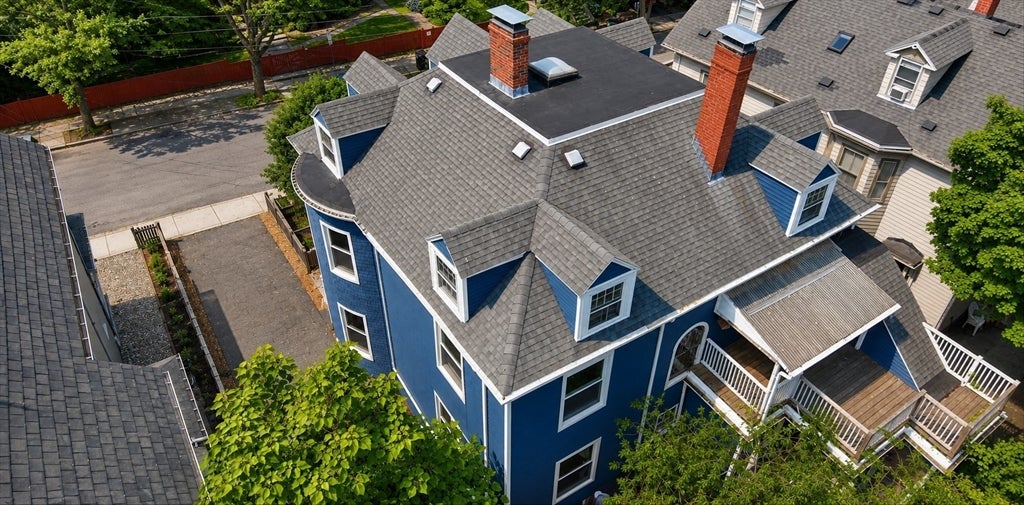 23 Summit Ave