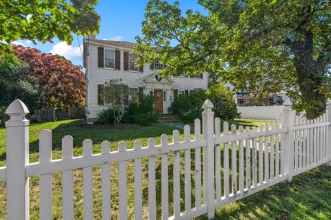 Photo of 278 Main St, Kingston, MA 02364 (MLS # 73584417)