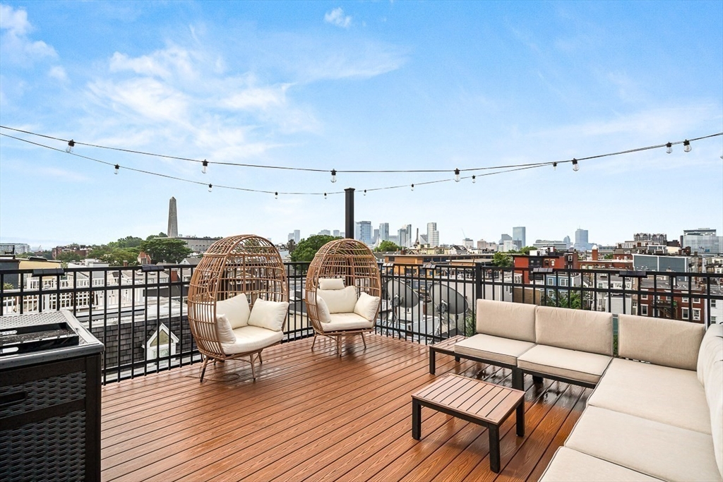 246 Bunker Hill St 3