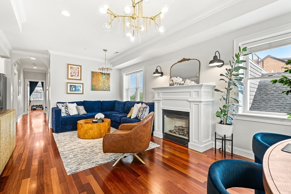 246 Bunker Hill St 3