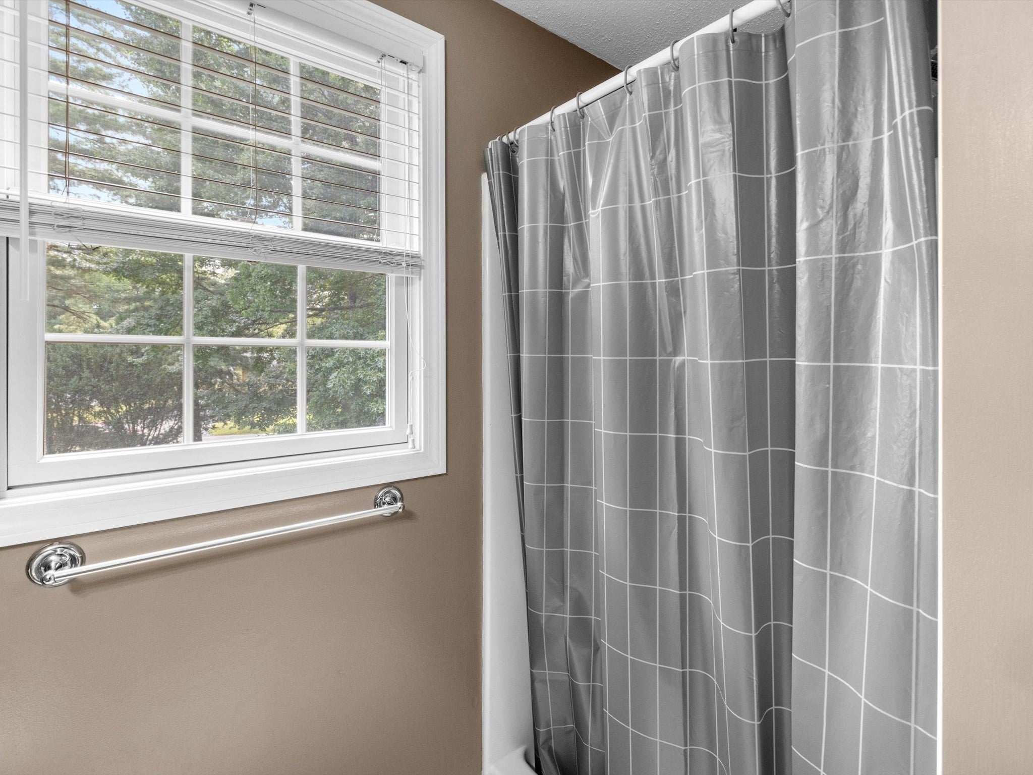 53 Lancaster Rd #10, Clinton, MA, 53 Lancaster Rd #10, Clinton, MA Photo #20