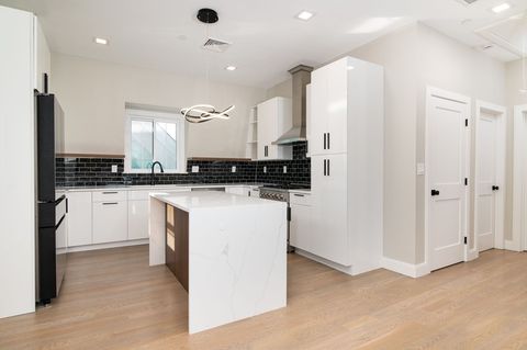 13 Arlington St C Somerville MA 02145