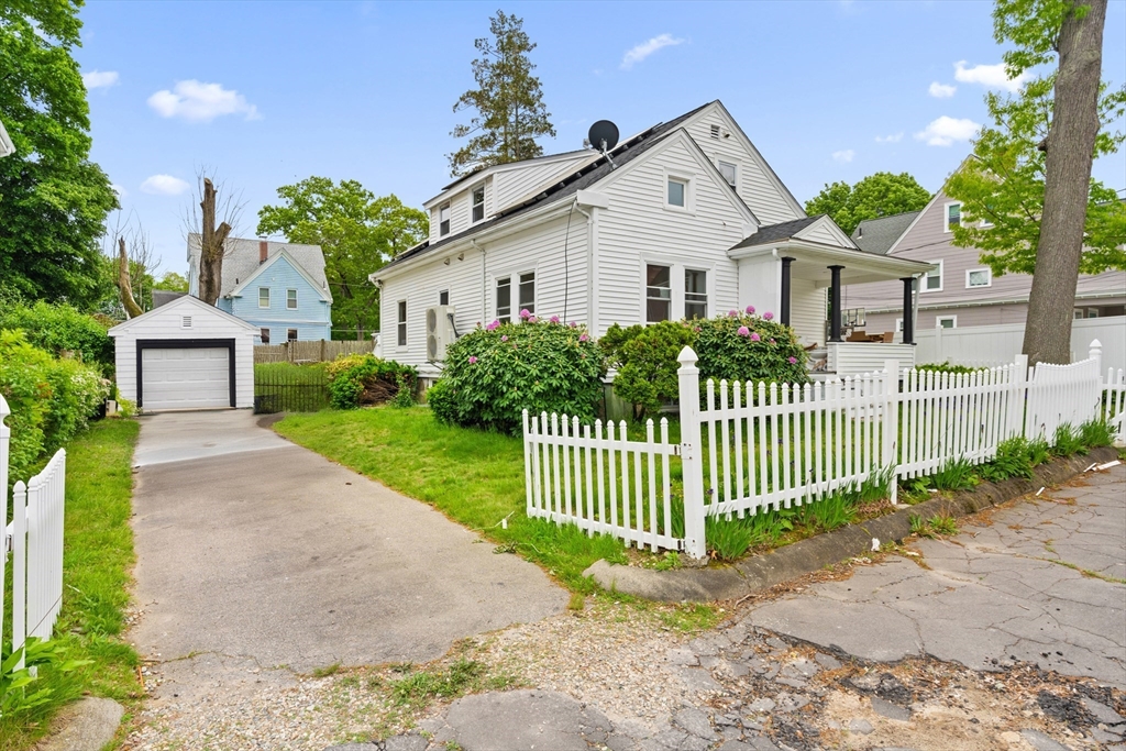 274 Green St