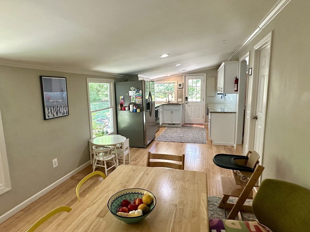 84 Line ST, Southampton, MA Photo #12